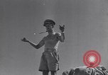 Immagine di Serbatoio britannico retriever Il Nord Africa, 1943, secondo 61 filmato di repertorio 65675030882
