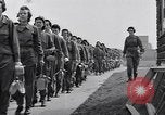 Standbild Women's Army Corps WAC Stafford England, 1943, aus Sekunde 6 historischem Filmmaterial Videoclip 65675030884