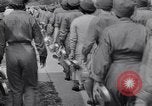 Standbild Women's Army Corps WAC Stafford England, 1943, aus Sekunde 15 historischem Filmmaterial Videoclip 65675030884