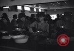 Standbild Women's Army Corps WAC Stafford England, 1943, aus Sekunde 32 historischem Filmmaterial Videoclip 65675030884