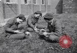 Standbild Women's Army Corps WAC Stafford England, 1943, aus Sekunde 57 historischem Filmmaterial Videoclip 65675030884