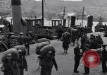 Image American 5ème Division Infantry Gourock Ecosse, 1943, de la seconde 10 séquences d'archives historiques vidéo 65675030886