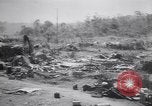 Immagine di Aviosuperficie di giapponese e piani a Lae distrutta dai bombardieri alleati Nuova Guinea, 1943, secondo 23 filmato di repertorio 65675030887