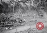 Immagine di Aviosuperficie di giapponese e piani a Lae distrutta dai bombardieri alleati Nuova Guinea, 1943, secondo 38 filmato di repertorio 65675030887