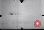 Standbild der amerikanischen und japanischen Air Combat New Guinea, 1943, aus Sekunde 27 historischem Filmmaterial Videoclip 65675030888