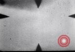 Standbild der amerikanischen und japanischen Air Combat New Guinea, 1943, aus Sekunde 44 historischem Filmmaterial Videoclip 65675030888