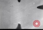 Standbild der amerikanischen und japanischen Air Combat New Guinea, 1943, aus Sekunde 48 historischem Filmmaterial Videoclip 65675030888