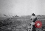 Immagine di B-25C bomber crash Salerno Italia, 1943, secondo 10 filmato di repertorio 65675030892