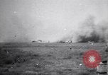 Immagine di B-25C bomber crash Salerno Italia, 1943, secondo 23 filmato di repertorio 65675030892