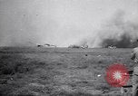 Immagine di B-25C bomber crash Salerno Italia, 1943, secondo 24 filmato di repertorio 65675030892