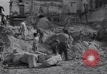 Immagine di Cleanup in Avellino Avellino Italia, 1943, secondo 15 filmato di repertorio 65675030894