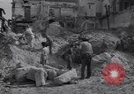Immagine di Cleanup in Avellino Avellino Italia, 1943, secondo 18 filmato di repertorio 65675030894