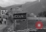 Immagine di Bombardato comune di Acerno Acerno Italia, 1943, secondo 12 filmato di repertorio 65675030897