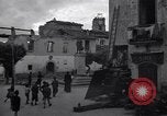 Immagine di Bombardato comune di Acerno Acerno Italia, 1943, secondo 51 filmato di repertorio 65675030897