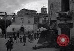 Immagine di Bombardato comune di Acerno Acerno Italia, 1943, secondo 54 filmato di repertorio 65675030897