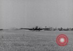 Image C-47 Aéronefs Paestum Italie, 1943, de la seconde 4 séquences d'archives historiques vidéo 65675030903