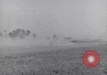 Image C-47 Aéronefs Paestum Italie, 1943, de la seconde 14 séquences d'archives historiques vidéo 65675030903
