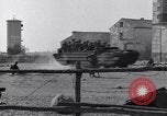 Standbild deutsche Panzer III Ausf L Flammenwerfer Tank Salerno Italien, 1943, aus Sekunde 10 historischem Filmmaterial Videoclip 65675030905