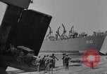 Immagine di Sbarco inglese a Salerno Salerno Italia, 1943, secondo 56 filmato di repertorio 65675030910