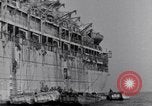 Immagine di US Army in atterraggio a Red Beach Paestum Italia, 1943, secondo 7 filmato di repertorio 65675030918