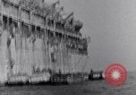 Immagine di US Army in atterraggio a Red Beach Paestum Italia, 1943, secondo 10 filmato di repertorio 65675030918