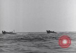 Immagine di US Army in atterraggio a Red Beach Paestum Italia, 1943, secondo 20 filmato di repertorio 65675030918