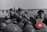 Immagine di US Army in atterraggio a Red Beach Paestum Italia, 1943, secondo 25 filmato di repertorio 65675030918