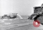 Immagine di US Army in atterraggio a Red Beach Paestum Italia, 1943, secondo 50 filmato di repertorio 65675030918