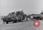 Immagine di US Army in atterraggio a Red Beach Paestum Italia, 1943, secondo 55 filmato di repertorio 65675030918