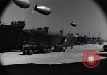 Immagine di Landing Craft Fanteria Paestum Italia, 1943, secondo 14 filmato di repertorio 65675030919