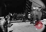 Immagine di Landing Craft Fanteria Paestum Italia, 1943, secondo 23 filmato di repertorio 65675030919