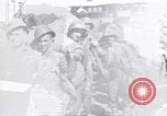 Standbild Laden LCI Landing Crafts Infanterie Paestum Italien, 1943, aus Sekunde 36 historischem Filmmaterial Videoclip 65675030920