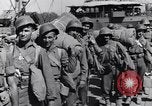 Standbild Laden LCI Landing Crafts Infanterie Paestum Italien, 1943, aus Sekunde 38 historischem Filmmaterial Videoclip 65675030920