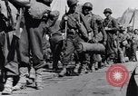 Standbild Laden LCI Landing Crafts Infanterie Paestum Italien, 1943, aus Sekunde 54 historischem Filmmaterial Videoclip 65675030920