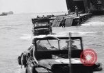 Standbild US-Truppen die Landung in Salerno Salerno Italien, 1943, aus Sekunde 30 historischem Filmmaterial Videoclip 65675030928