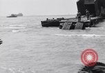 Standbild US-Truppen die Landung in Salerno Salerno Italien, 1943, aus Sekunde 37 historischem Filmmaterial Videoclip 65675030928
