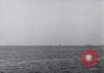 Standbild Landung der Alliierten Handwerk Salerno Italien, 1943, aus Sekunde 37 historischem Filmmaterial Videoclip 65675030930