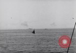 Standbild Landung der Alliierten Handwerk Salerno Italien, 1943, aus Sekunde 61 historischem Filmmaterial Videoclip 65675030930