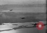 Immagine di Bombardamento di Rekata bay Munda New Georgia Isole Salomone, 1943, secondo 35 filmato di repertorio 65675030931