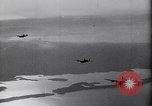 Immagine di Bombardamento di Rekata bay Munda New Georgia Isole Salomone, 1943, secondo 43 filmato di repertorio 65675030931