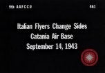 Image italien d'avions et d'équipages reddition à l'aérodrome de Catane Catania Sicile Italie, 1943, de la seconde 5 séquences d'archives historiques vidéo 65675030939