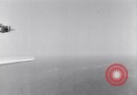 Image italien d'avions et d'équipages reddition à l'aérodrome de Catane Catania Sicile Italie, 1943, de la seconde 17 séquences d'archives historiques vidéo 65675030939