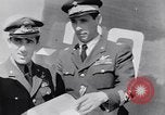 Image italien d'avions et d'équipages reddition à l'aérodrome de Catane Catania Sicile Italie, 1943, de la seconde 60 séquences d'archives historiques vidéo 65675030939