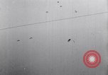 Image bombardement Pratica di Mare aérodrome Pratica di Mare Italie, 1943, de la seconde 16 séquences d'archives historiques vidéo 65675030941