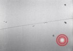 Image bombardement Pratica di Mare aérodrome Pratica di Mare Italie, 1943, de la seconde 28 séquences d'archives historiques vidéo 65675030941