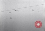 Image bombardement Pratica di Mare aérodrome Pratica di Mare Italie, 1943, de la seconde 30 séquences d'archives historiques vidéo 65675030941