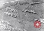 Image bombardement Pratica di Mare aérodrome Pratica di Mare Italie, 1943, de la seconde 40 séquences d'archives historiques vidéo 65675030941