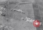 Image bombardement Pratica di Mare aérodrome Pratica di Mare Italie, 1943, de la seconde 42 séquences d'archives historiques vidéo 65675030941