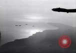 Standbild B-17 Bomber Bologna (Italien), 1943, aus Sekunde 10 historischem Filmmaterial Videoclip 65675030942
