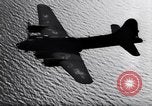 Standbild B-17 Bomber Bologna (Italien), 1943, aus Sekunde 19 historischem Filmmaterial Videoclip 65675030942